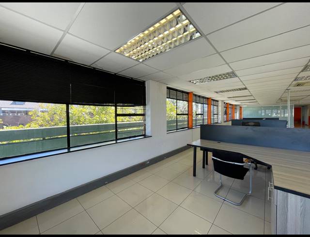 313M² OFFICE TO LET IN RIVONIA